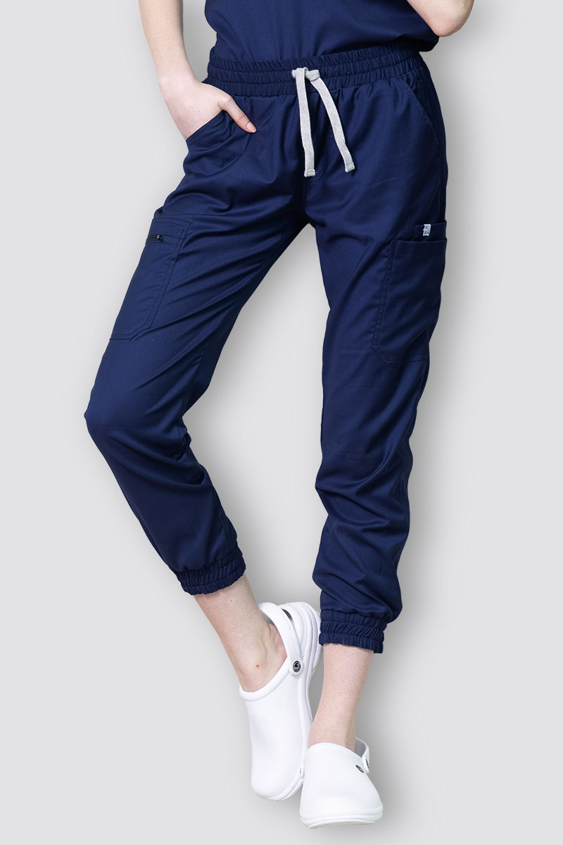 uniforme-medico-mujer-juego-quirurgico-joggers-unitam-pantalon-azul-3_15